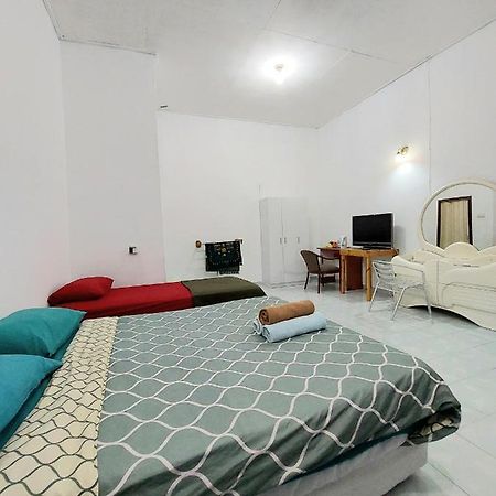 Rumah Rehat Qnm Holidays Куала-Тренгану Екстер'єр фото