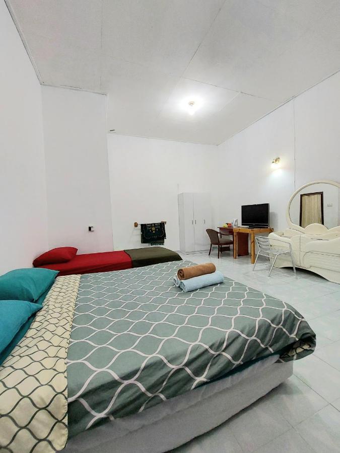 Rumah Rehat Qnm Holidays Куала-Тренгану Екстер'єр фото